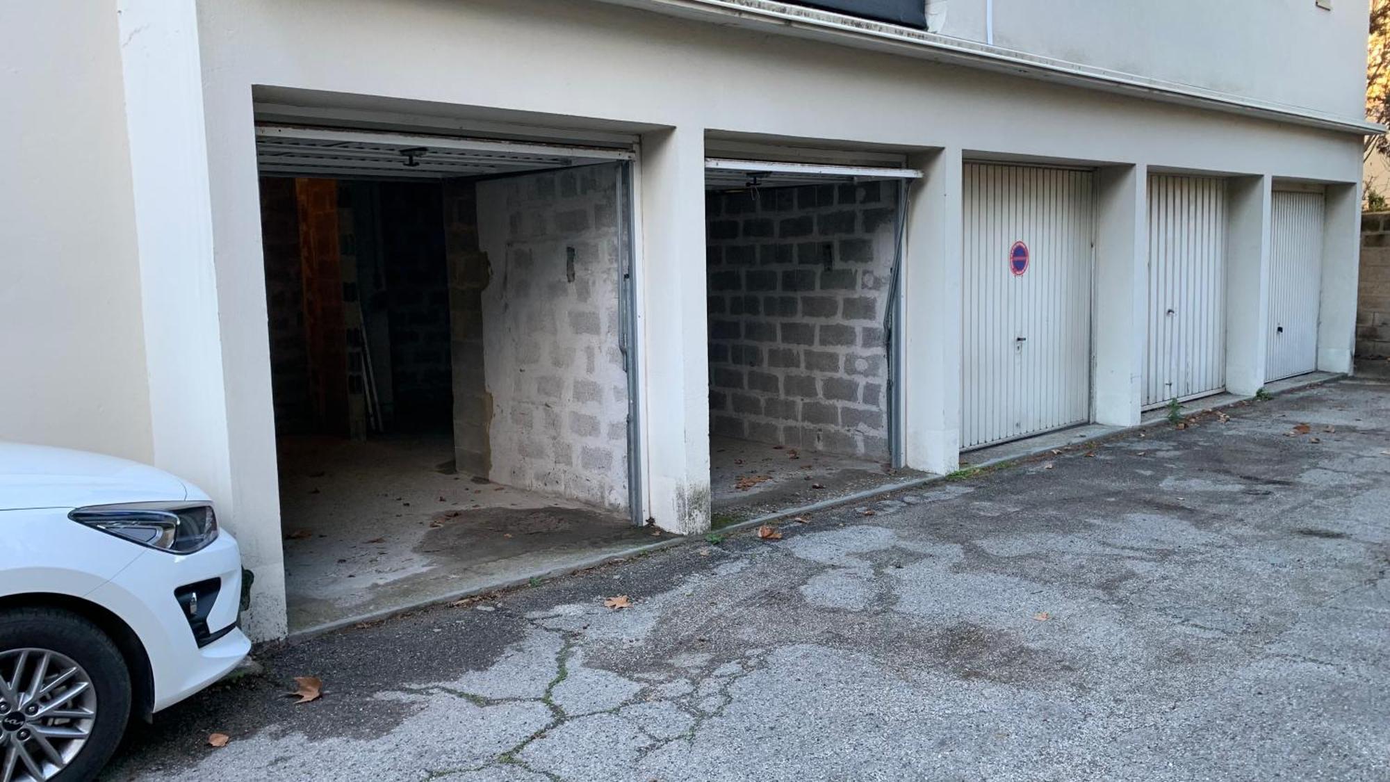 Au Calme De L'Iris - Clim - Garage - Wifi - Tramway Lägenhet Avignon Exteriör bild