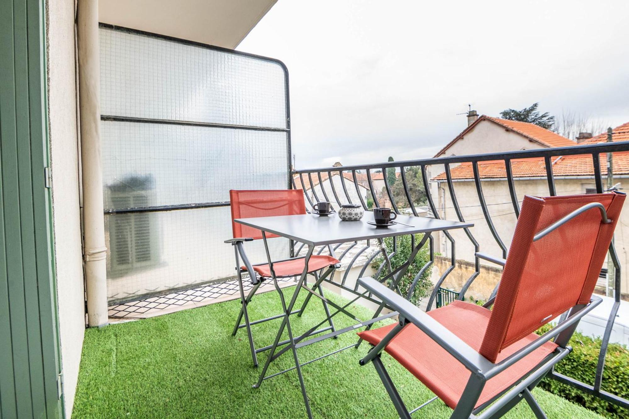 Au Calme De L'Iris - Clim - Garage - Wifi - Tramway Lägenhet Avignon Exteriör bild